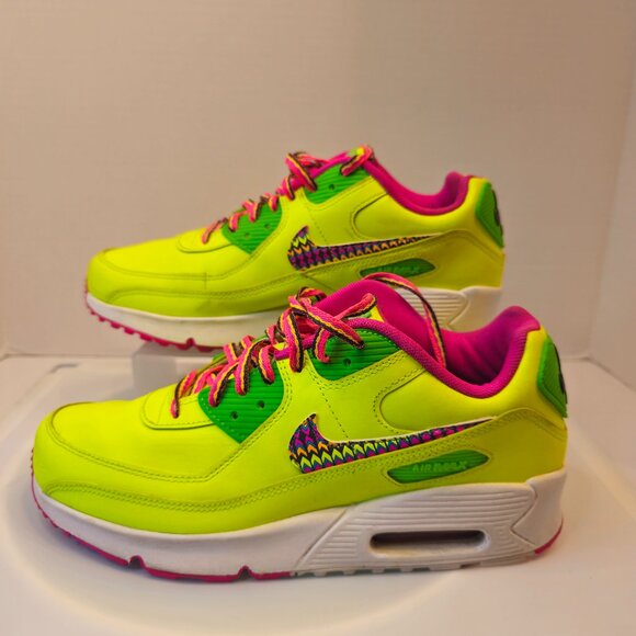 Nike Air Max 90 Leather GS Youth Size 5 Yellow Green Athletic Shoes CW5795-700 - Picture 1 of 9